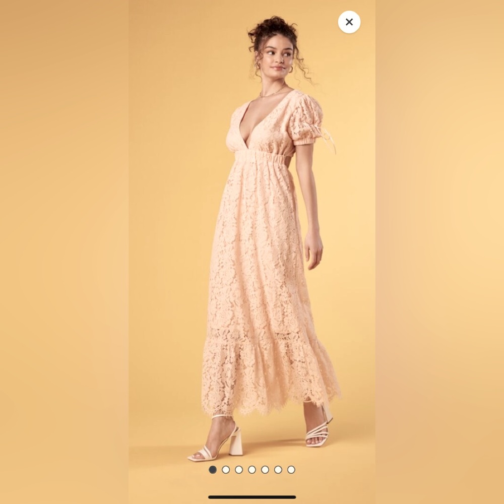 Plunging lace maxi dressn